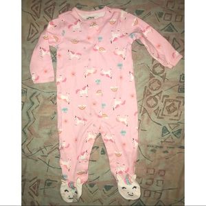 🌵 Carter’s Unicorn Onesie